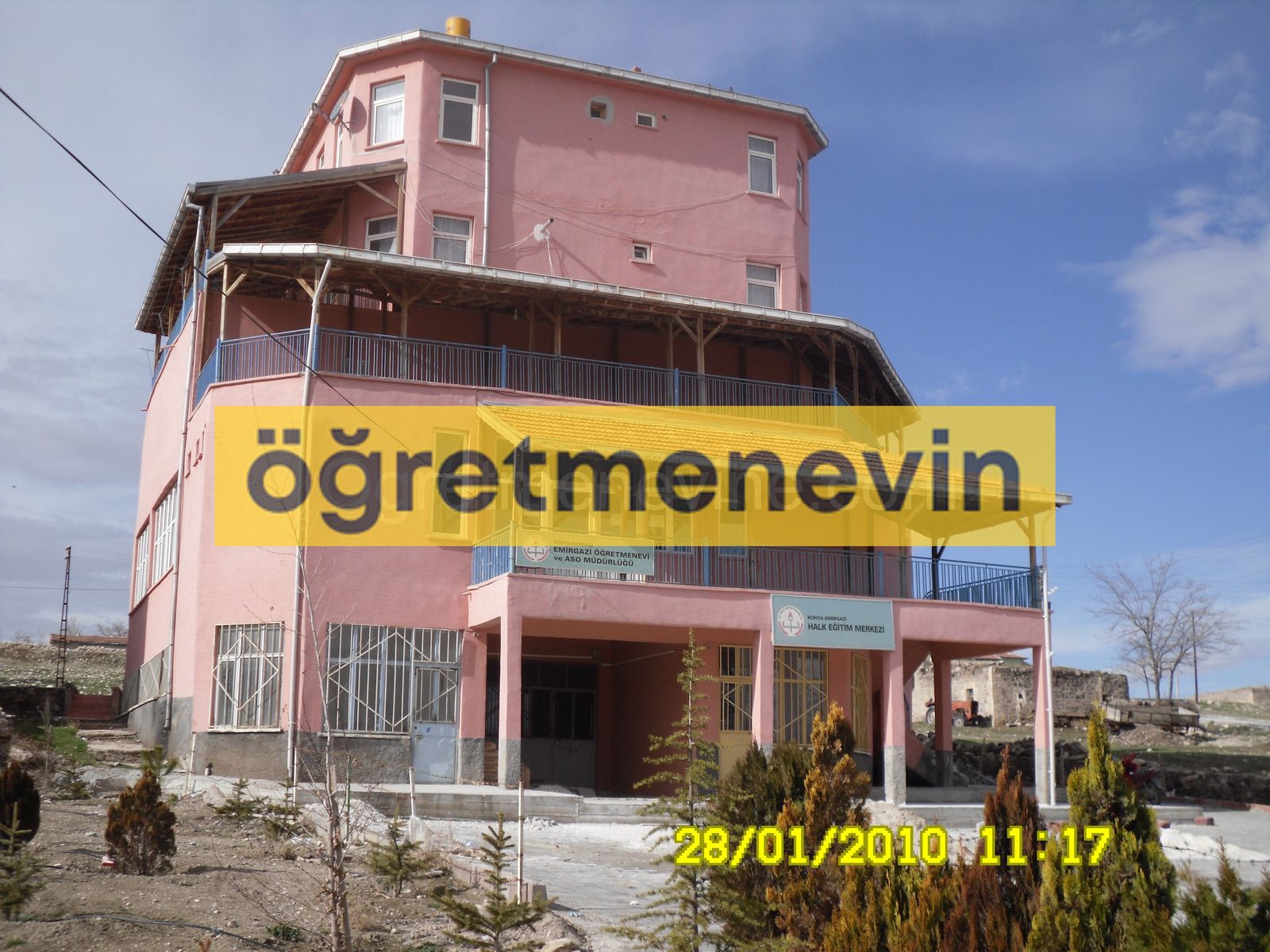Emirgazi Öğretmenevi fotoğraf 1