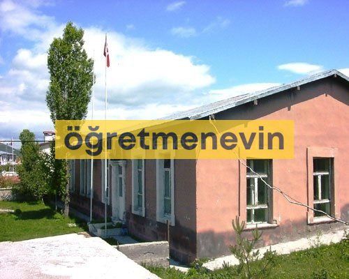 Hanak Öğretmenevi
