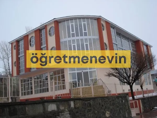 Refahiye Öğretmenevi
